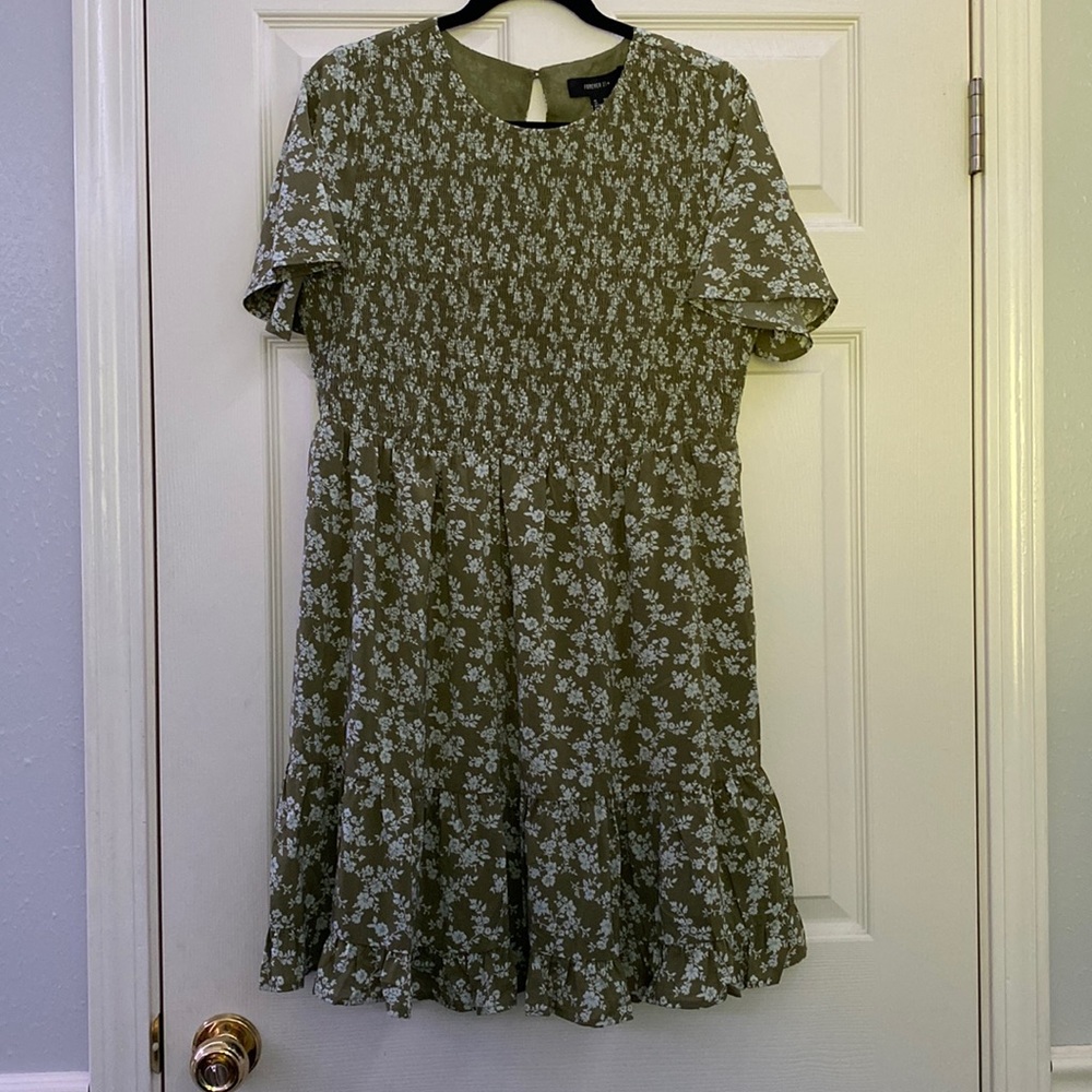 Open Back Sage Floral Dress